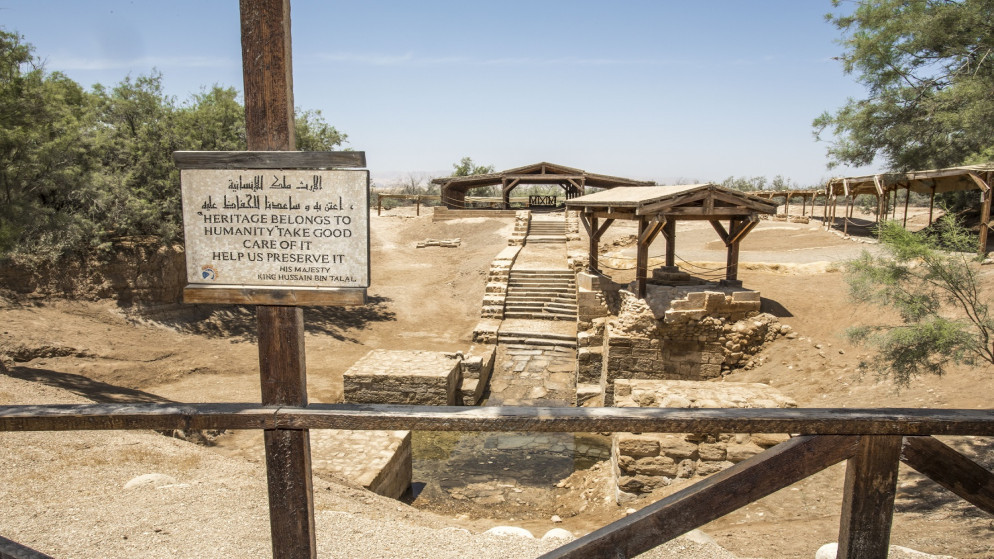 وزير السياحة يتوقع زيادة أعداد السياح المسيحيين القادمين من أوروبا إلى الأردن