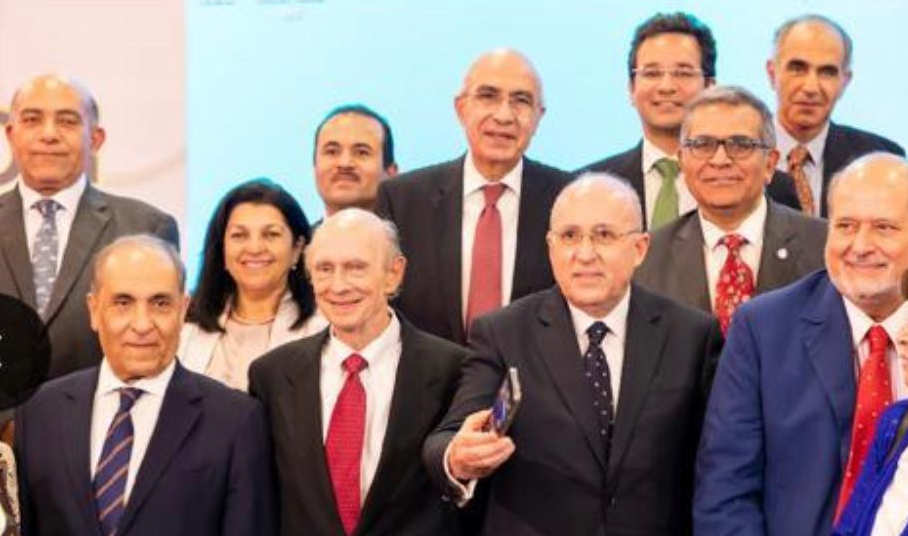"عدوى"تكريم كبار الأطباء والوزراء السابقين بالاحتفال المئوى للجمعية الطبية المصرية