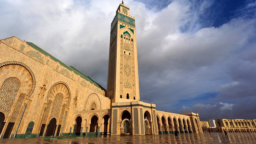 إيرادات السياحة بالمغرب تنتعش بقوة بعد عامين من الركود