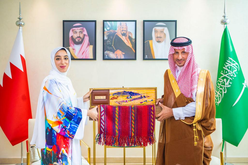 وزيرة السياحة البحرينية تبحث مع نظيرها السعودي التعاون في المجال السياحي