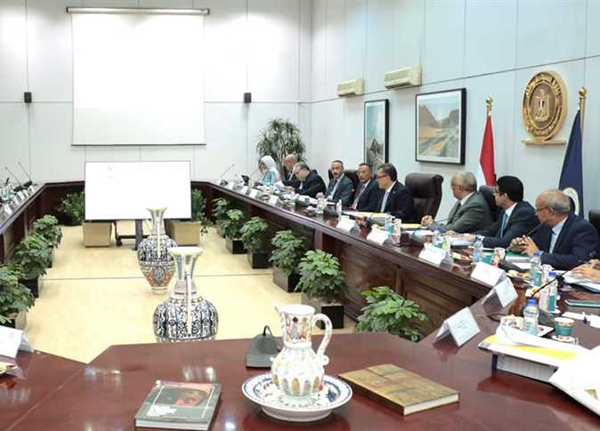 وزير السياحة يترأس أول اجتماع لمجلس إدارة "الأعلى للآثار"