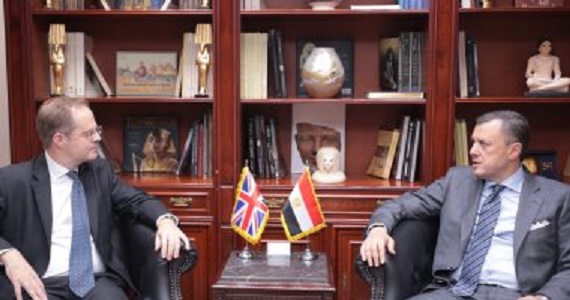 وزير السياحة يستقبل سفير المملكة المتحدة لبحث تعزيز سبل التعاون بين البلدين