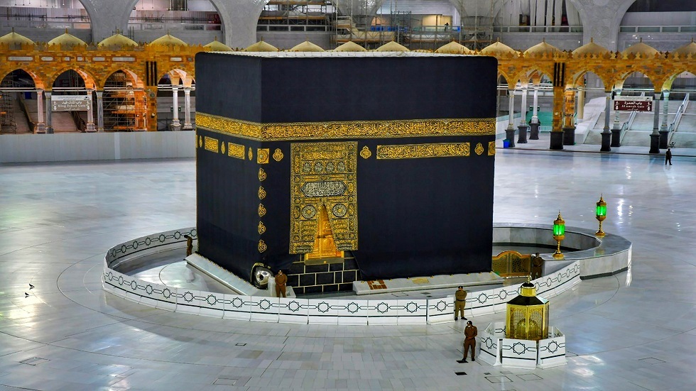 غرفة السياحة تطالب الشركات الالتزام بضوابط العمرة ضمانا حقوق المعتمرين