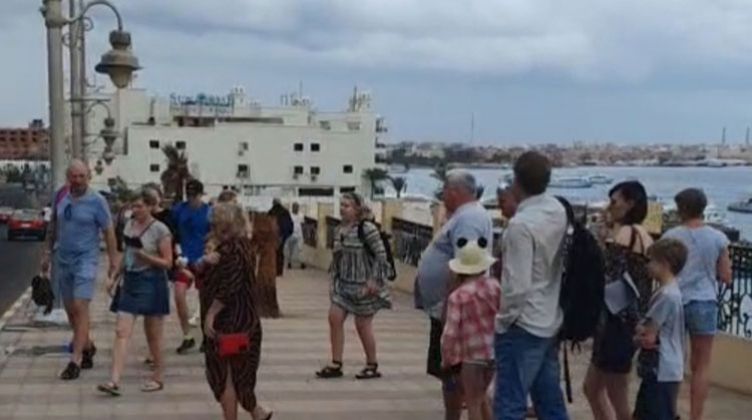 وصول أفواج سياحية جديدة فى مدينة الغردقة