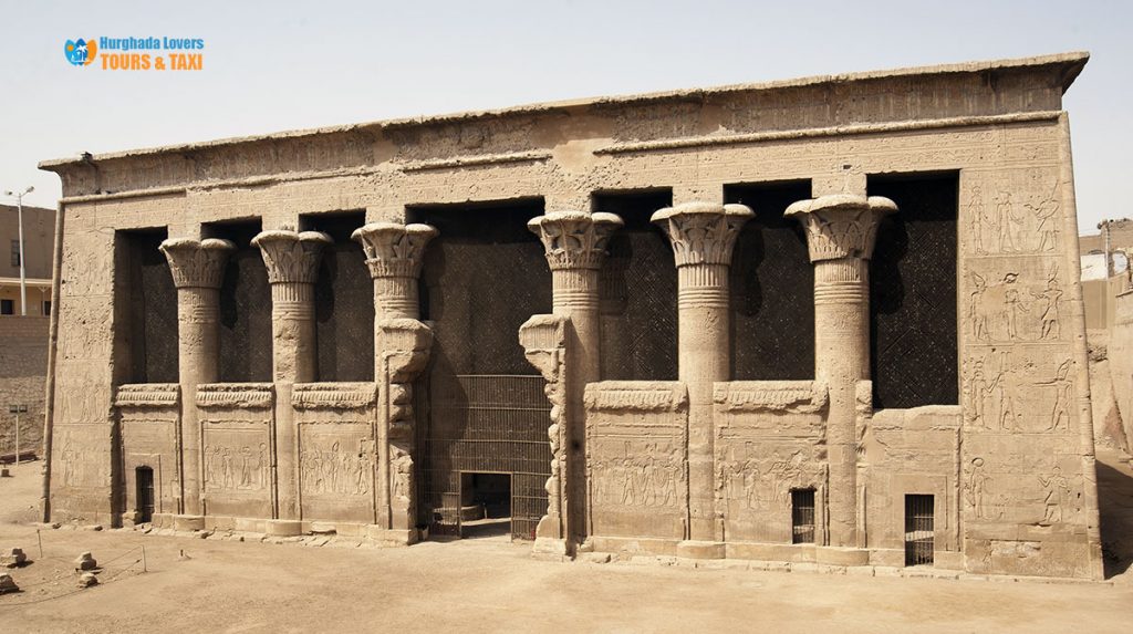 السياحة والآثار تعلن البدء في الكشف عن أجزاء معبد خنوم بإسنا
