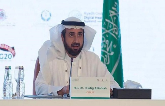 وزير الحج والعمرة السعودي ونائبه يوقعات اتفاقيات مع 19 وفدا من مختلف الدول الإسلامية