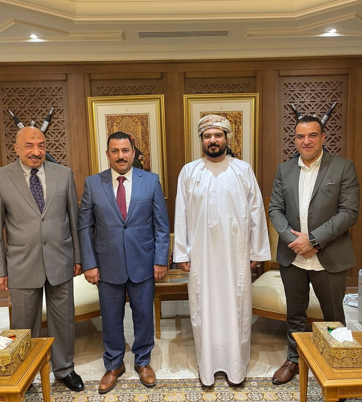 لبحث وتعزيز العلاقات التجارية والصناعية.. وزير التجارة والصناعة وترويج الاستثمار العماني يستقبل رئيس جمعية رجال الأعمال المصريين