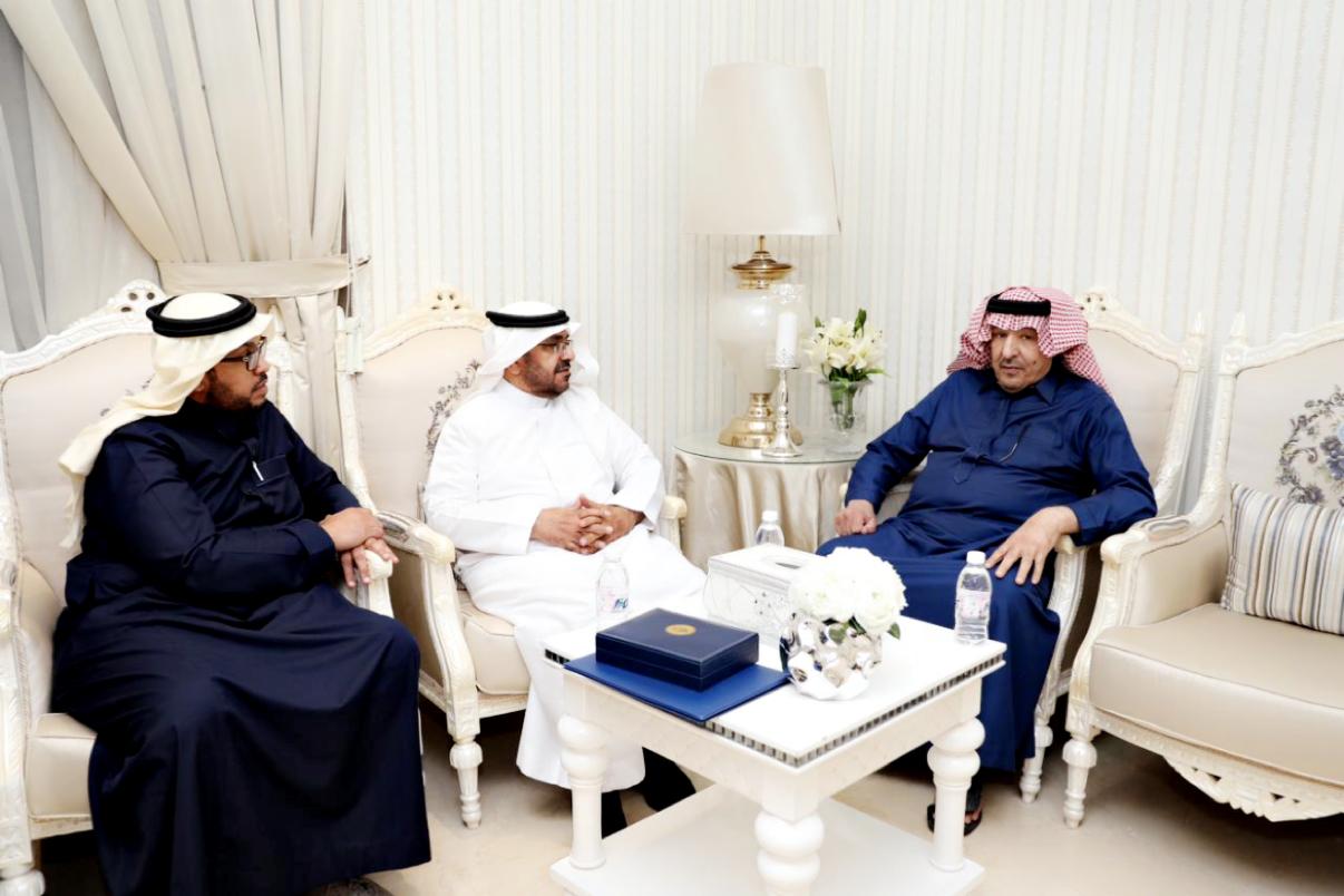 *الأمير سلطان بن ناصر رئيساً فخرياً للإعلام السياحي*