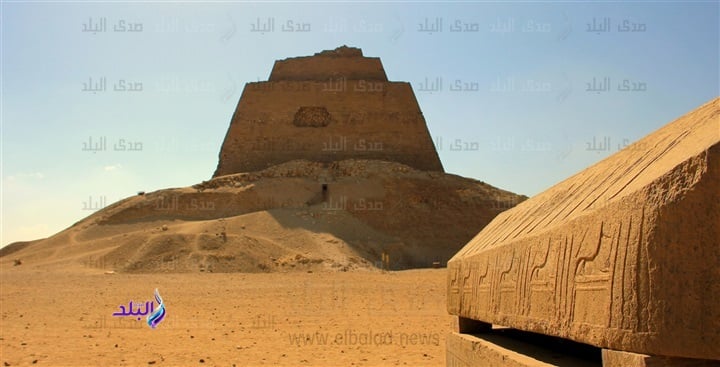 فوج سياحي يزور المعالم الأثرية ببني سويف