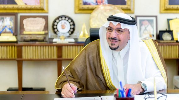 أمير القصيم خلال إطلاق برنامج السياحة الريفية .. «المنطقة تضم كنزًا من المواقع الزراعية»..