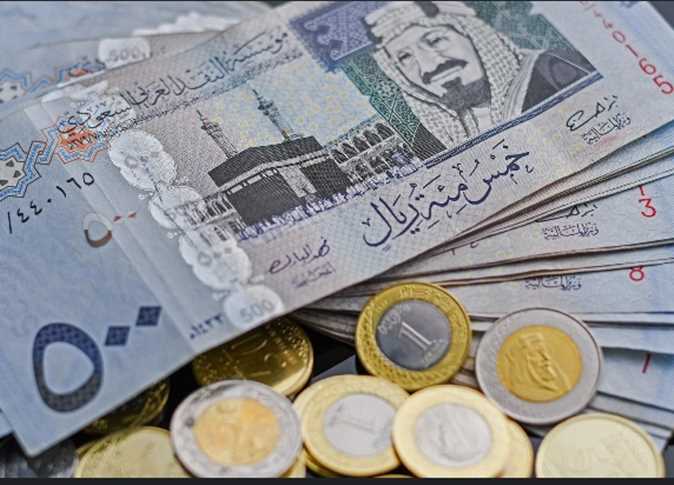 لو هتقدم للحج السياحي.. تعرف علي سعر الريال السعودي اليوم