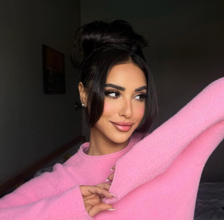 آية سماحة بعد نجاح مسلسل "الصفارة": أحمد أمين ممثل مثقف ويدعم الجميع