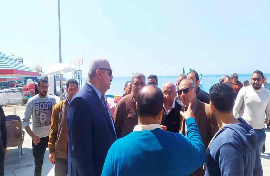 رئيس سياحة الإسكندرية يتأكد من جاهزية الشواطئ قبل العيد