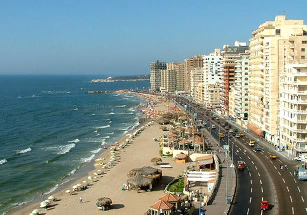 السياحة: عودة شواطئ البوريفاج للخدمة وبداية عمل "أبوقير الشرقى" بالإسكندرية
