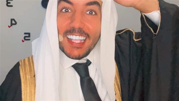 "فهد القحطاني" يبدأ تصوير فيلما عن السياحة في مصر