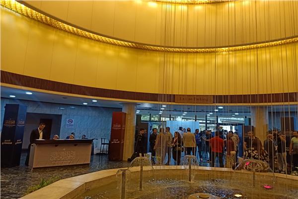 القاضي والترجمان وعلي أبرز الحاضرين في جلسة السياحة بالحوار الوطني