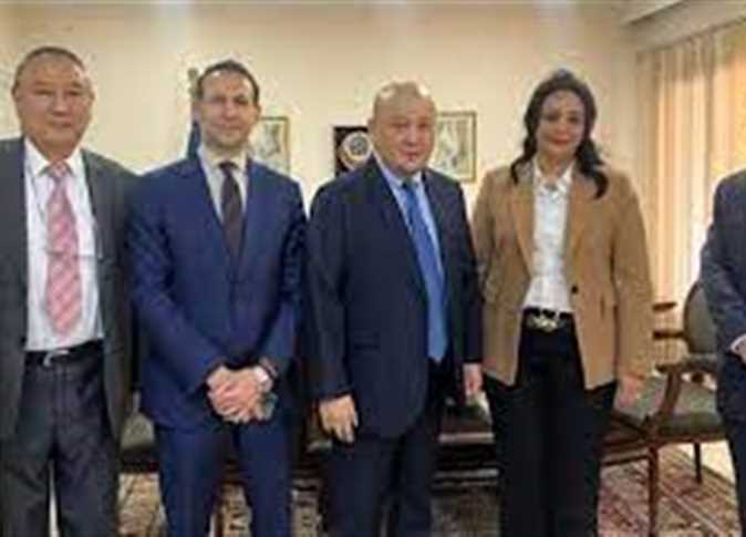 نائب وزير السياحة وسفير منغوليا بالقاهرة يبحثان تعزيز التعاون السياحى