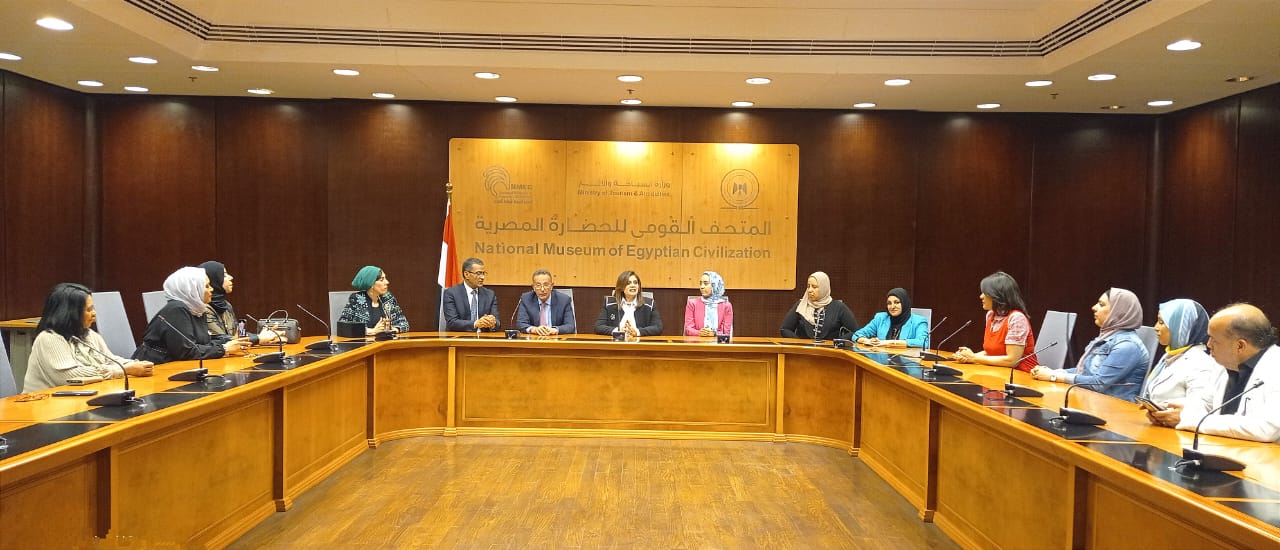 "سها جندي وزيرة الدولة للهجرة وشئون المصريين بالخارج" تقوم بزيارة للمتحف القومي للحضارة المصرية،