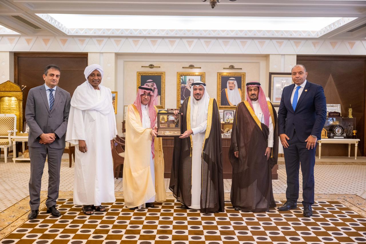 سمو الأمير فيصل بن مشعل بن سعود يستقبل معالي رئيس المنظمة العربية للسياحة الدكتور بندر بن فهد آل فهيد