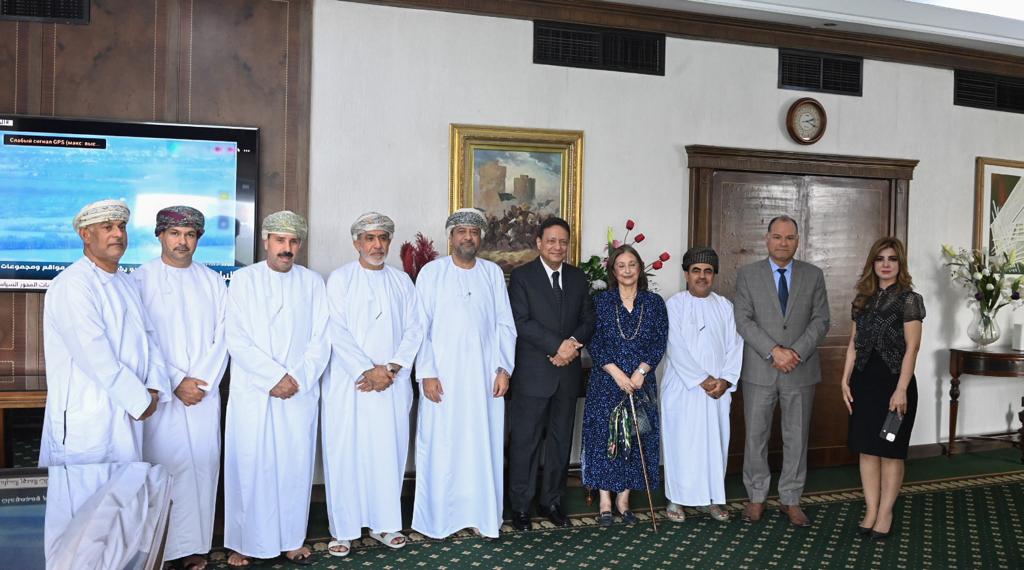 في مجال التحول الرقمي والذكاء الاصطناعي جمعية الصحفيين العمانية والمجلس الأعلى لتنظيم الإعلام المصري يبحثان تنظيم برامج تدريبية مشتركة