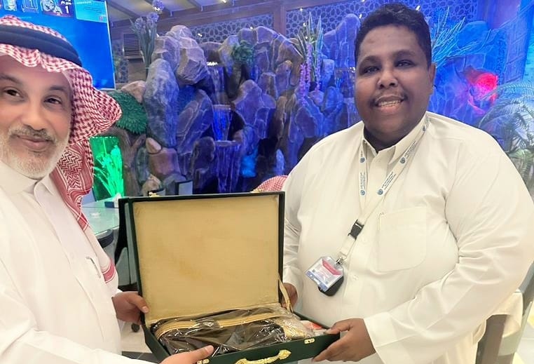 باقطيان والبكر يوقعان اتفاقية أكبر مصنع أنابيب حديد بالمملكة