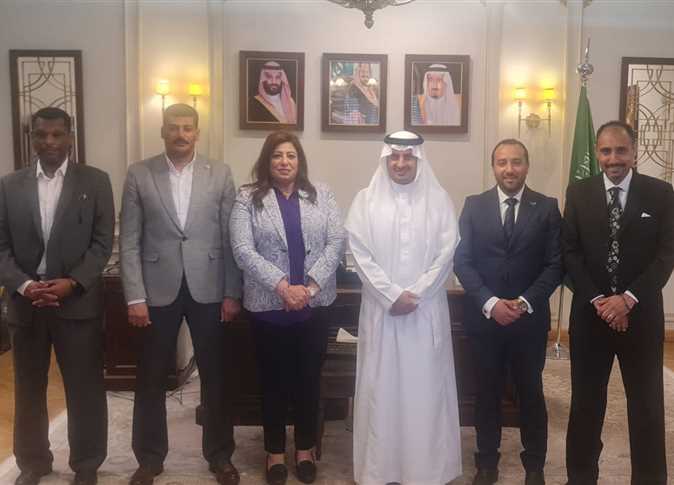 قنصل السعودية يستقبل وفد «سياحة الإسكندرية» لبحث تسهيل إجراءات الحج والعمرة