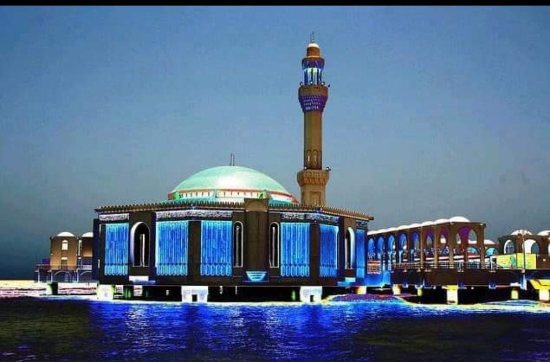 المسجد العائم.. أحد أبرز المعالم السياحية في جدة