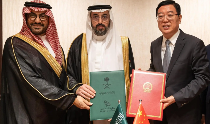 الصين تعتمد المملكة وجهة سياحية رئيسية لسياحها