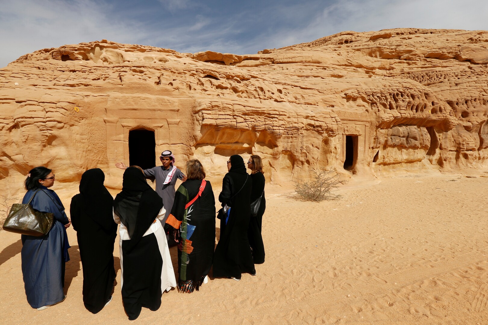 مراسل الإخبارية: متوسط إنفاق السائح يصل إلى 1600 دولار في المملكة