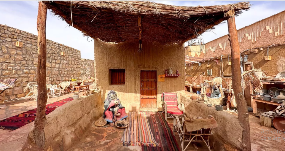 البيت الطيني في تبوك.. متحف التاريخ العريق