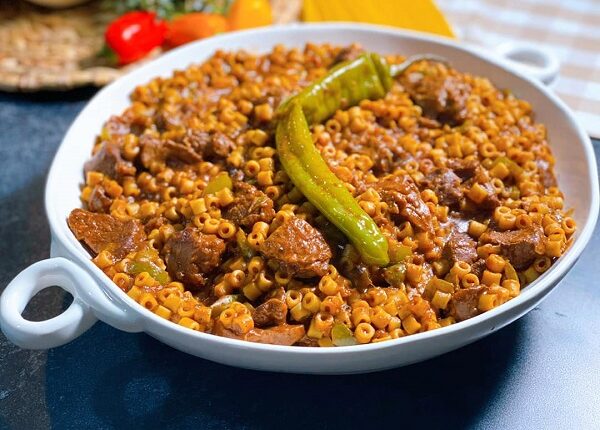«المبكبكة» أشهر وأشهى أكلات الشعب الليبي