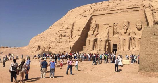 انتعاش السياحة في معابد أبو سمبل