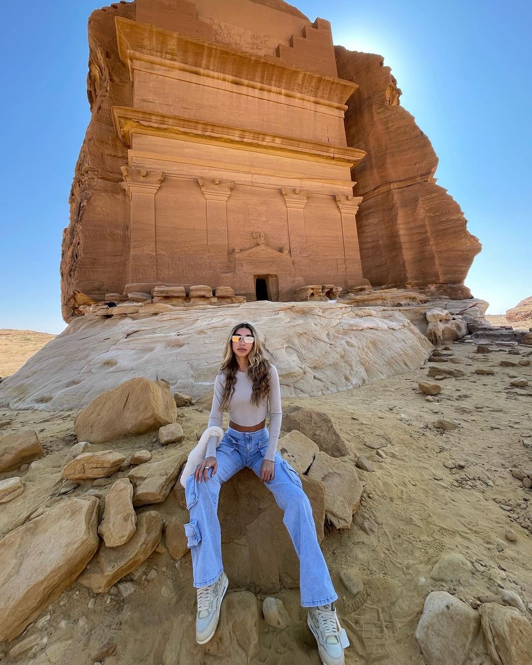 العلا.. وجهة مهمة تستقطب العديد من مشاهير العالم