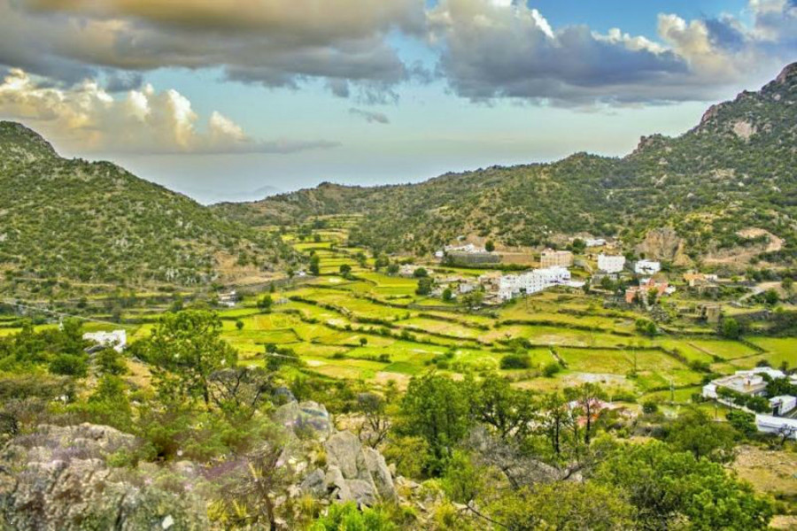 بالصور .. استمتع برحلة المغامرات الشيقة في تنومة بالسعودية