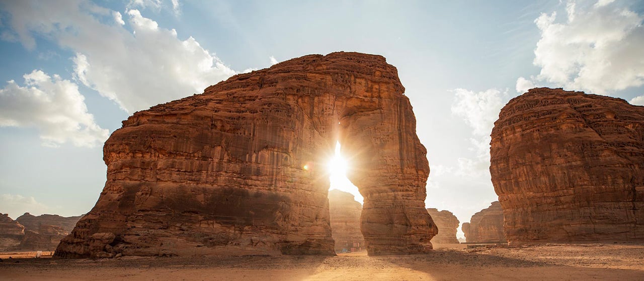 جبل الفيل بمدينة العلا منحوتة فريدة صنعتها الطبيعة