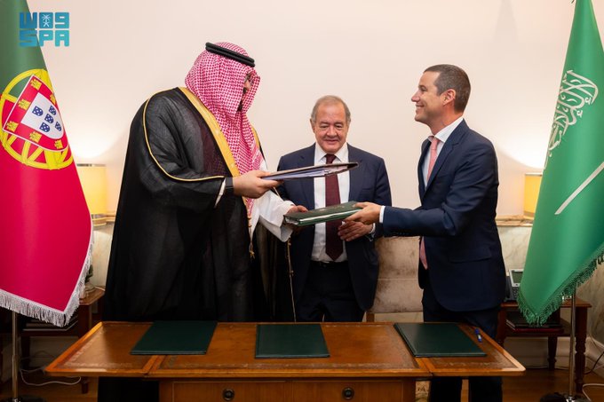 الهيئة العامة للطيران المدني توقّع مع وزارة البنية التحتية البرتغالية اتفاقية خدمات للنقل الجوي