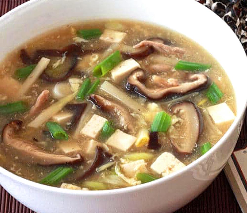 شوربة البامبو الصينية.. ألذ الأطباق الآسيوية المنتشرة في المطبخ العربي