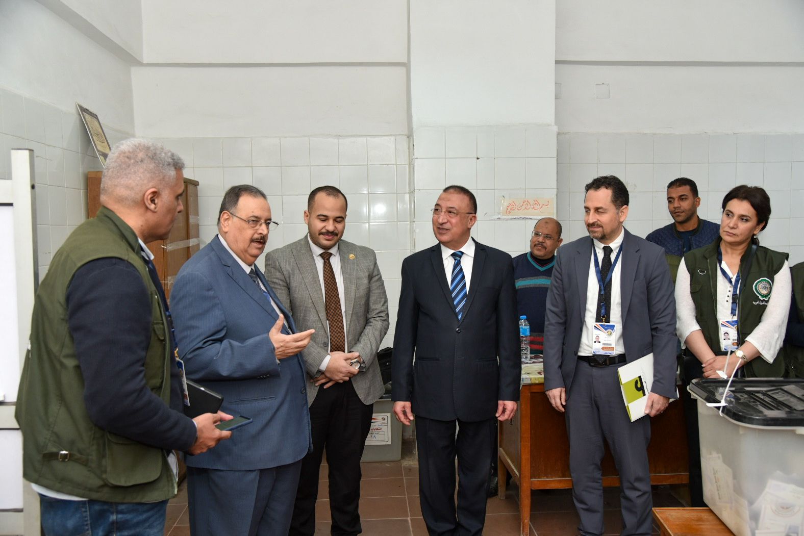 رئيس بعثة جامعة الدول العربية لمتابعة الانتخابات الرئاسية المصرية يلتقي محافظ الاسكندرية