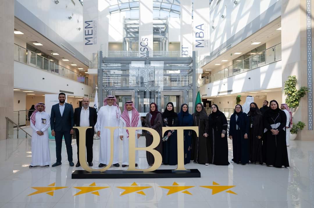 جامعة الأعمال والتكنولوجيا تستضيف المعسكر التدريبي لتحدي (الحلول المستدامة لضيوف الرحمن) و (عرض المستثمر)