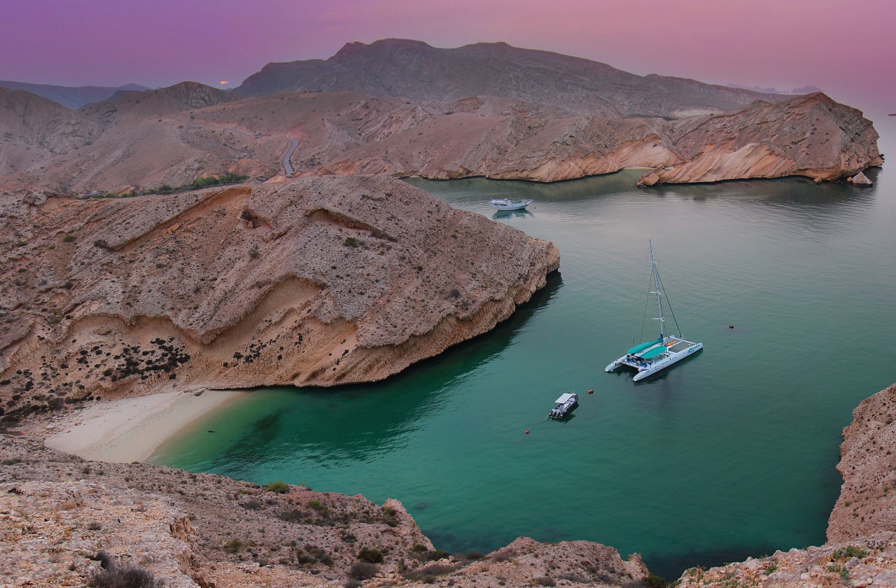عمان وجهتك الأمثل لعيد الفطر المبارك بطبيعتها ومعالمها الجذّابة صُنِفت من أفضل وجهات السفر
