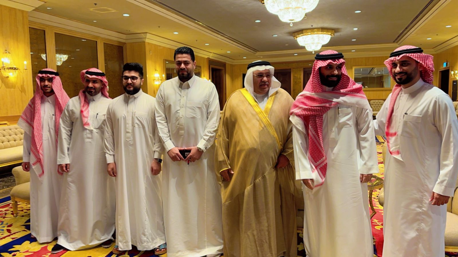د. علي ناقور يحتفي ب (300) شخصية إعتبارية في إفطاره الرمضاني السنوي