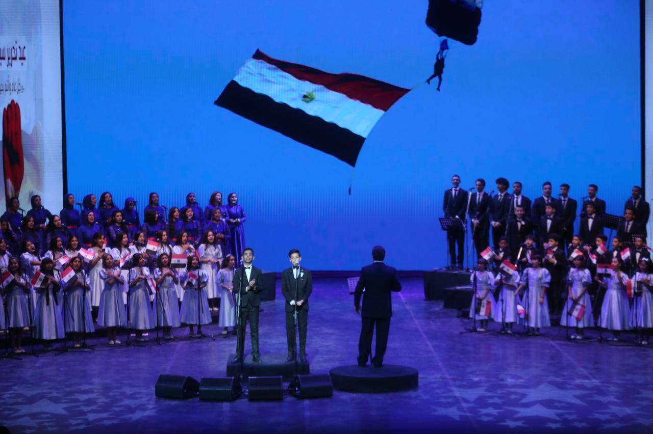 الاوبرا احتفلت بعيد تحرير سيناء ..وطنيات حماسية لمواهب الاوبرا فى عيد تحرير سيناء
