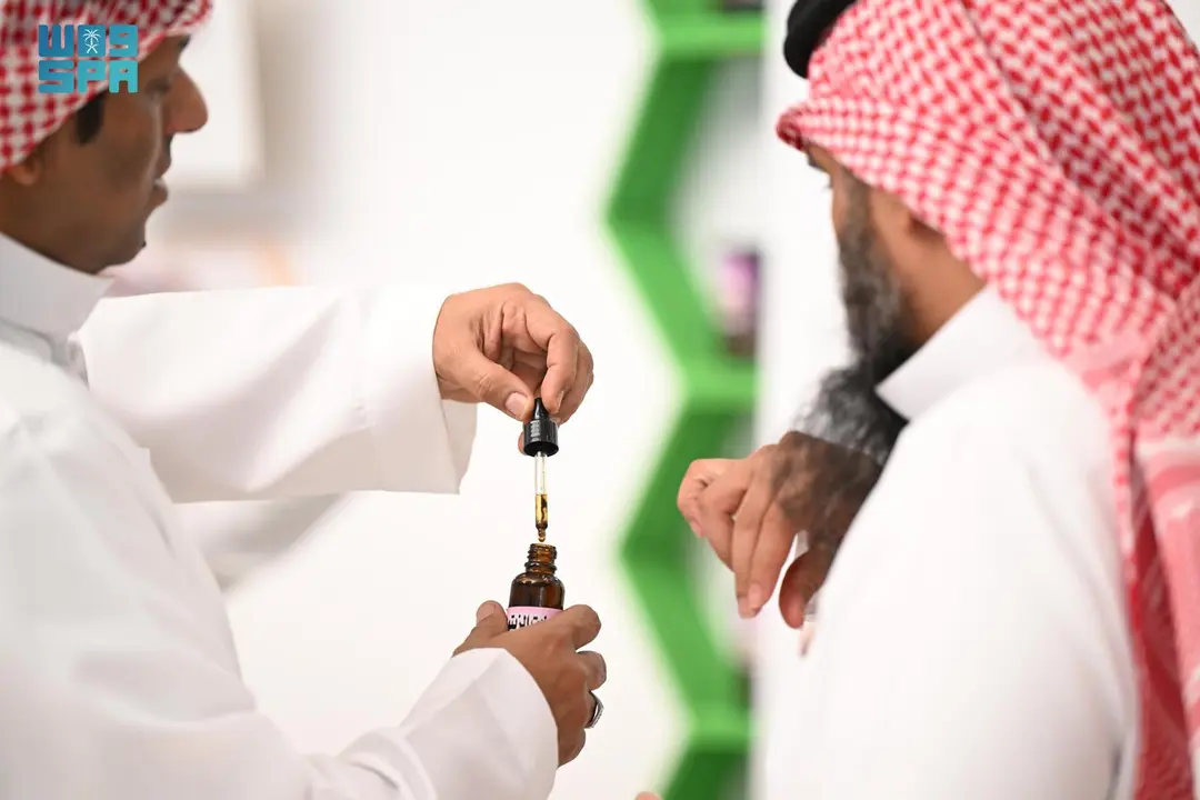 مهرجان العسل والمنتجات الزراعية بتبوك يجمع ما بين التسوق والتوعوية
