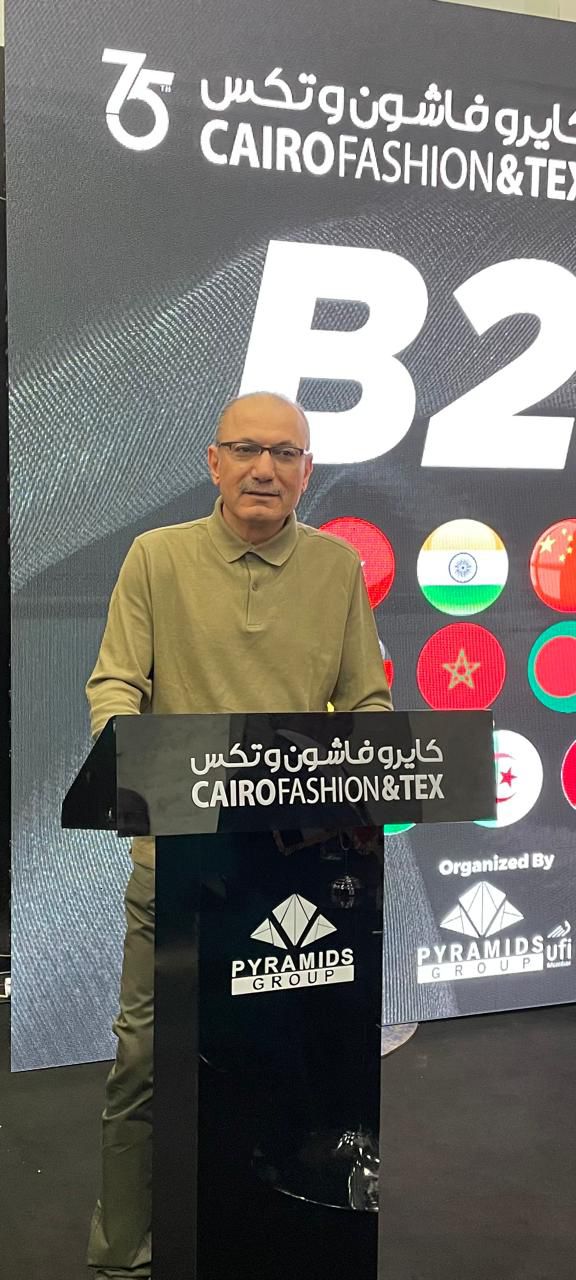 السفير التركي يزور معرض كايروفاشون تكس