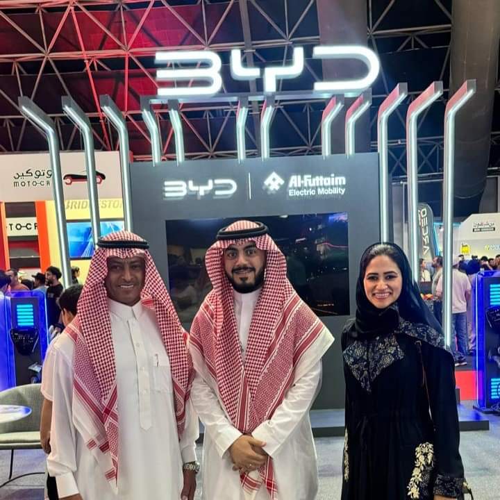 صاحب السمو الملكي الأمير سعود بن نايف بن عبدالعزيز آل سعود أﻣﻴﺮ اﻟﻤﻨﻄﻘﺔ اﻟﺸﺮﻗﻴة ﻳﺪﺷﻦ ﻣﺠﻠﺔ اﻟﺴﻴﺎﺣﺔ اﻟﻌﺮﺑﻴة