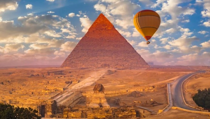 مصر تحقق 12.5 مليار دولار من السياحة في 9 أشهر بزيادة 14.7%