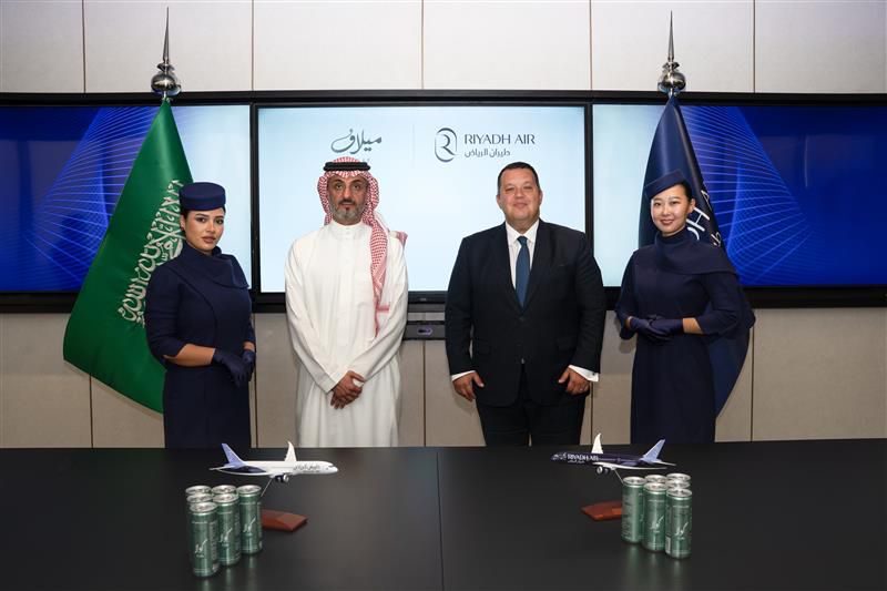 طيران الرياض يوقع شراكات استراتيجية مع "ميلاف العالمية للأغذية" و الشركة السعودية للقهوة لتقديم تجربة سفر سعودية عالمية المستوى
