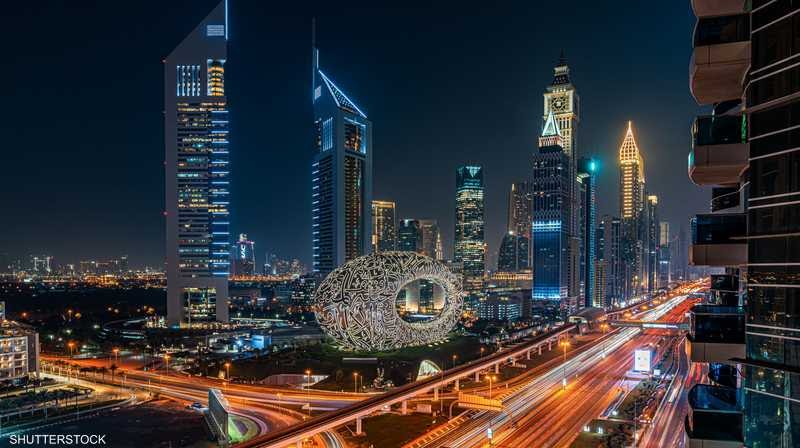 الإمارات.. ريادة عالمية في توظيف الذكاء الاصطناعي بالسياحة