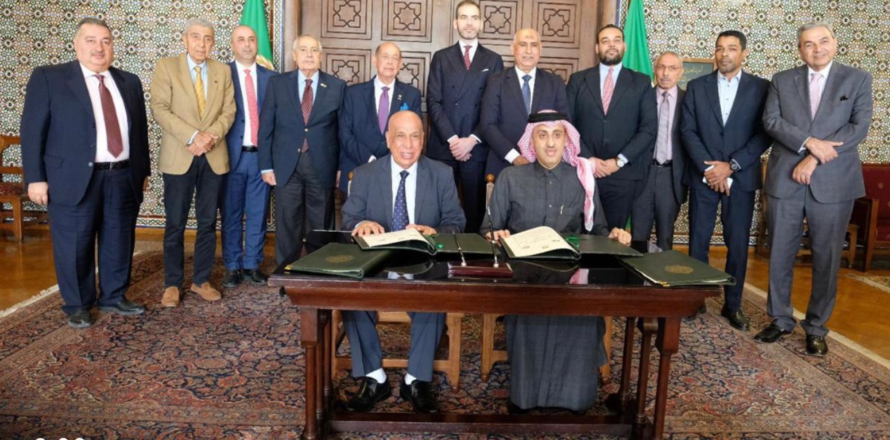 الاتحاد الدولي للسيارات وجامعة الدول العربية يوقعان مذكرة تفاهم لتعزيز التعاون في النقل والسياحة والرياضة من أجل التنمية