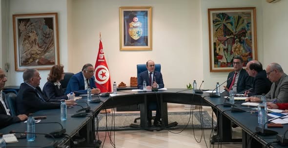 وزير السياحة التونسي سفيان تقية يضبط "خارطة طريق" استباقية لتأمين جاهزية القطاع السياحي